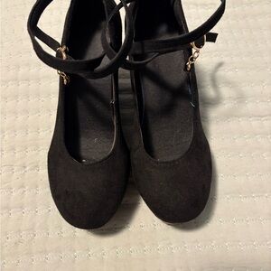 Chic Black Heeled Mary Jane Shoes